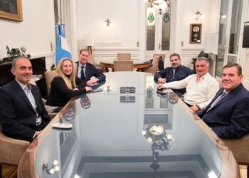 PBA sin Cristina: el PJ vuelve a negociar su disputa interna, mientras el Gobierno y el PRO retoman las conversaciones
