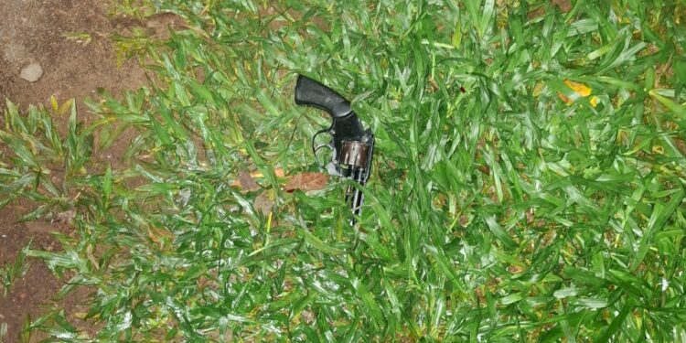 INTENTÓ ROBAR A UN AGENTE FEDERAL Y TERMINÓ CON HERIDA DE ARMA DE FUEGO