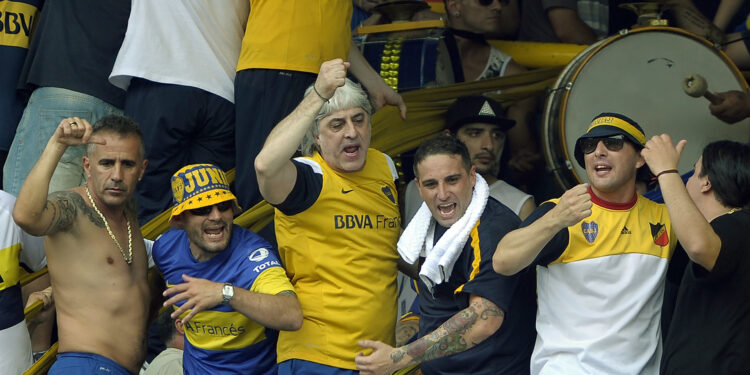 Viaje Polémico: Segundo Grupo de Barra Brava de Boca Llega a Miami para el Mundial de Clubes