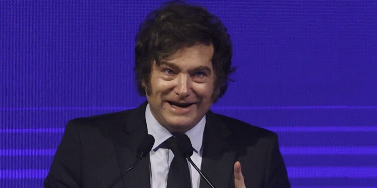 La justicia suspendió el DNU de Milei que limita el derecho a huelga