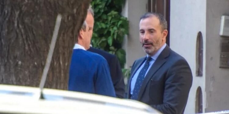 El juez que debe ordenar la detención de Cristina visitó la alcaidía de Cavia