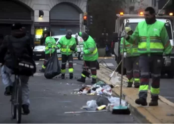 Despliegue Urbano: El Gobierno Porteño Reitera la Limpieza en Zonas Clave tras Manifestaciones