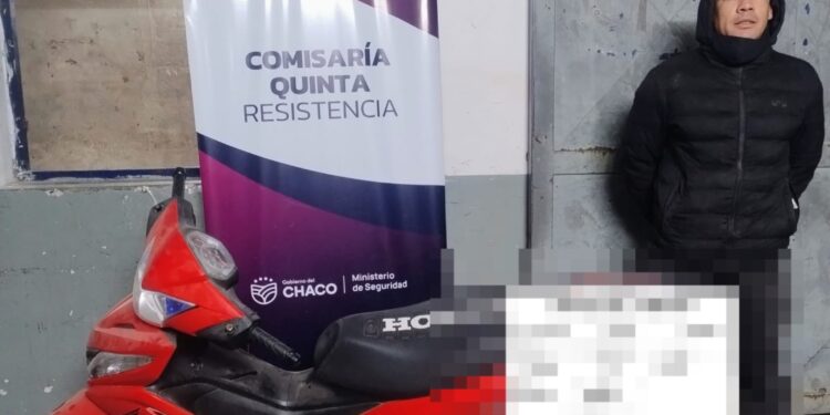 RECUPERAN UNA MOTO ROBADA EN EL BARRIO ZAMPA