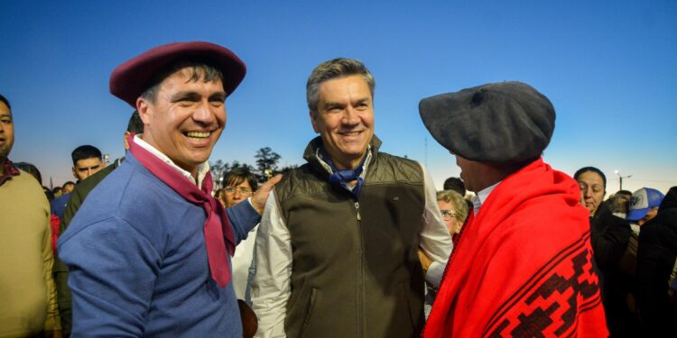 REAFIRMANDO EL COMPROMISO CON EL CAMPO: EL GOBERNADOR ZDERO ACOMPAÑÓ EL II FESTIVAL DEL PEÓN RURAL EN LA VERDE