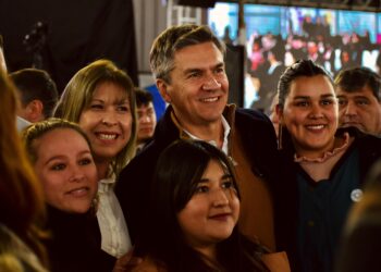 EL GOBERNADOR ZDERO ENCABEZÓ EL ACTO CENTRAL POR EL 76° ANIVERSARIO DE CHOROTIS