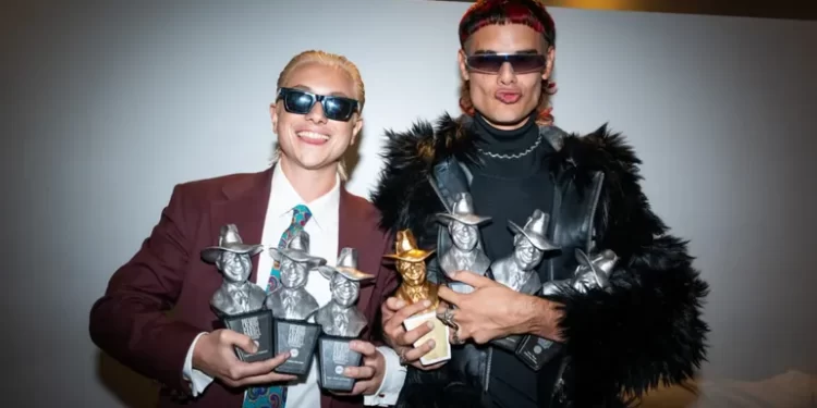 Premios Gardel 2025: Ca7riel y Paco Amoroso se alzan con el Oro en una noche de consagraciones y diversidad musical