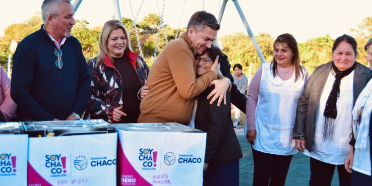 CONCEPCIÓN DEL BERMEJO: EL GOBERNADOR ZDERO INAUGURÓ LA PLAZA DE LAS INFANCIAS. ADEMÁS, ACORDÓ LA MEJORA Y AMPLIACIÓN DEL REGISTRO CIVIL