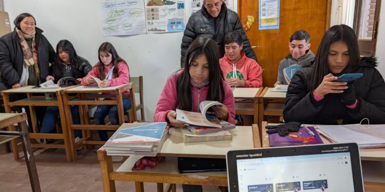 EDUCACIÓN: CONTINÚA EL ACOMPAÑAMIENTO EN TERRITORIO PARA FORTALECER A LAS ESCUELAS MEDIADAS POR TIC