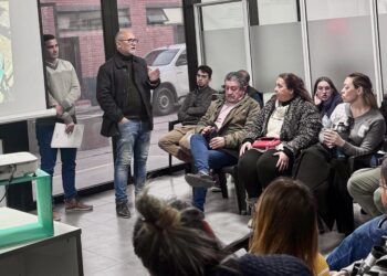 REUNIÓN DEL INSTITUTO DE VIVIENDA CON ADJUDICATARIOS DE LOS DEPARTAMENTOS DEL BARRIO PUERTAS DEL SOL