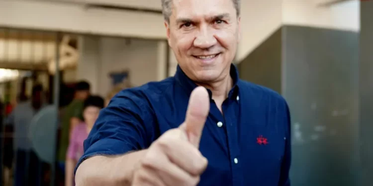 Leandro Zdero lidera el ranking de imagen positiva en el país