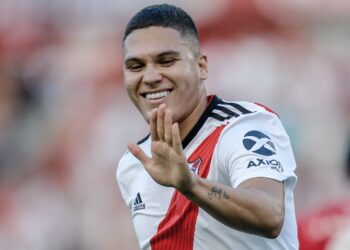 El Retorno del Mago: Juan Fernando Quintero Desata Euforia en River Plate con su Tercer Ciclo
