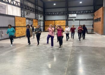 LIBRE Y GRATUITA: EL INSTITUTO DEL DEPORTE PROMUEVE LA ACTIVIDAD FÍSICA PARA ADULTOS MAYORES