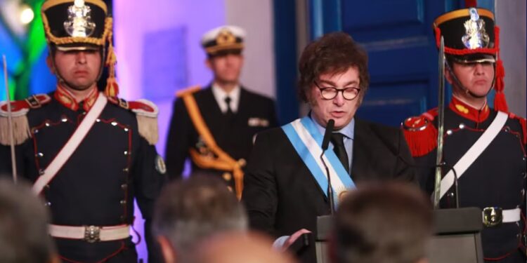 En medio de la tensión por fondos clave, Milei se encontrará con algunos gobernadores en Tucumán por el 9 de Julio