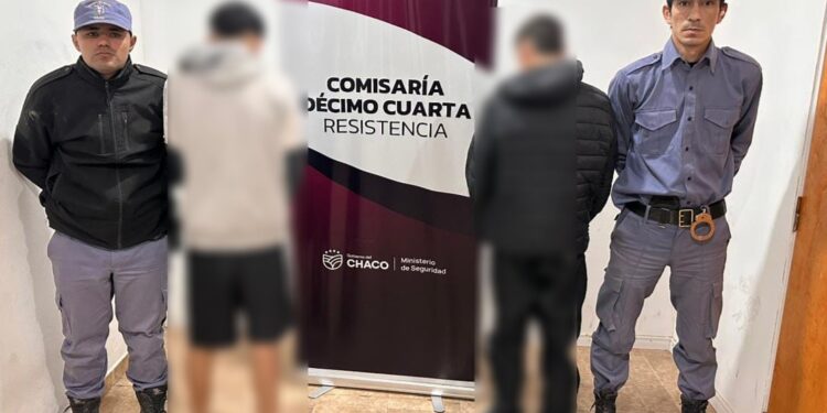 DETIENEN A DOS JÓVENES POR ROBO A MANO ARMADA: UNO DE ELLOS TENÍA PEDIDO DE CAPTURA