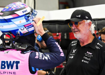 Noticia 1: Frustración en Silverstone: La falla técnica que marginó a Colapinto del GP de Gran Bretaña y el enigmático mensaje de Briatore
