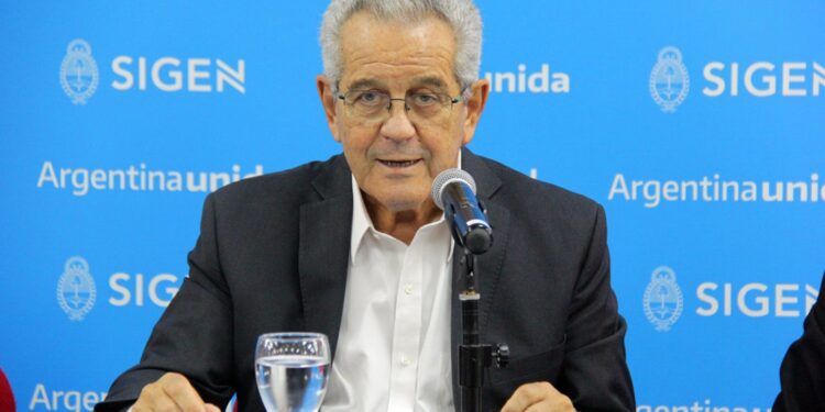 Desplazamiento en la Cúpula de Control: El Gobierno Aparta a Miguel Blanco de la Sindicatura General de la Nación