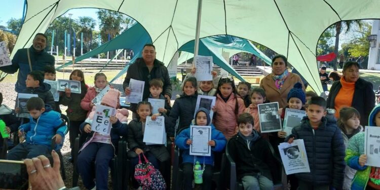 EN LA FERIA PROVINCIAL DEL LIBRO SE REALIZARON TALLERES PARA VISIBILIZAR LA IMPORTANCIA DE LA EDUCACIÓN BILINGÜE INTERCULTURAL