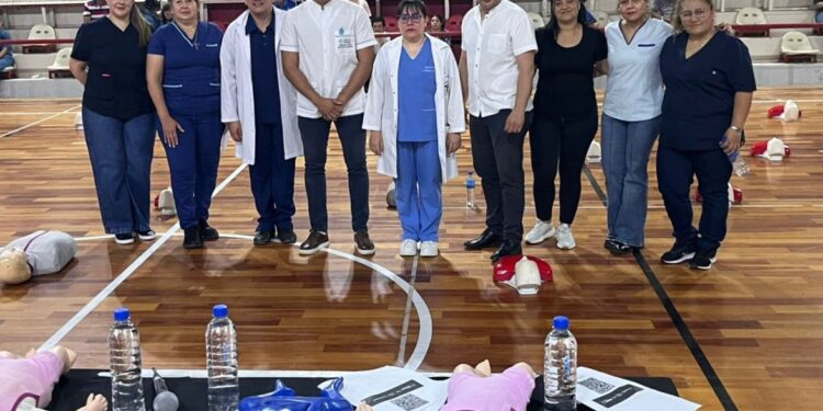 ”TUS MANOS PUEDEN SALVAR VIDAS”: SE REALIZÓ UNA CAPACITACIÓN SOBRE RCP Y PRIMEROS AUXILIOS EN SÁENZ PEÑA