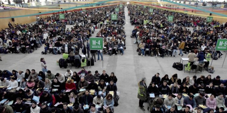 El Fracaso Masivo en el Examen de Residencias: Ninguno de los 117 Médicos Aprobó en Segunda Instancia