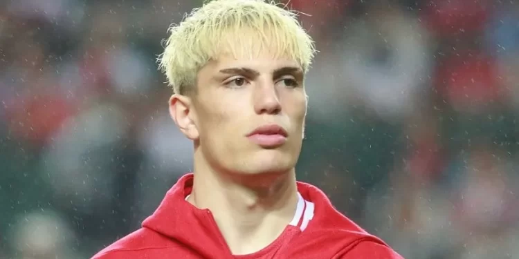 Garnacho le presentó un ultimátum a Manchester United: “Me venden al Chelsea o no juego»