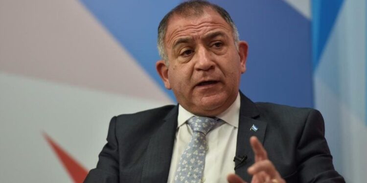 Luis Juez Cuestiona al Gobierno por Corrupción en ANDIS y Exige Respuestas sobre Fondos para Discapacidad