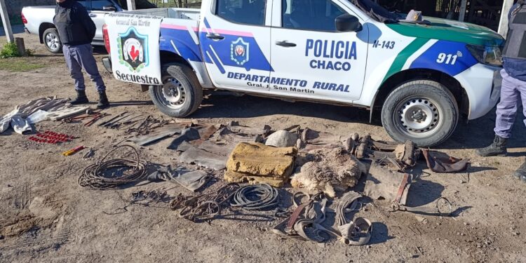ALLANAN UN DOMICILIO Y SECUESTRAN ARMAS Y HERRAMIENTAS