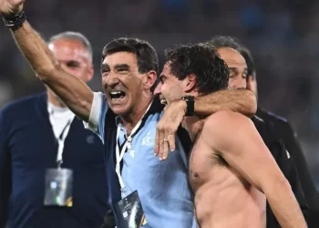 La emoción de Costas tras la épica clasificación de Racing: «Uno tiene el sueño de ir por todo»