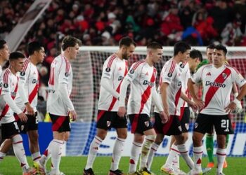 River Plate busca reafirmar su liderazgo ante un Independiente con urgencias