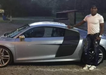 Ganó la Copa Libertadores en 2008, jugó en la Reserva de Boca y hoy es cantante de reggaeton: la historia de Joffre Guerrón