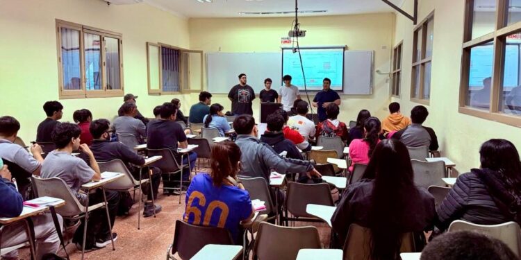 SOY CHACO TRABAJO: COMENZÓ EL CURSO DE REPARACIÓN DE EQUIPOS INFORMÁTICOS