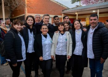 EL GOBERNADOR ZDERO ACOMPAÑÓ EL 149° ANIVERSARIO DE LA ISLA DEL CERRITO Y DESTACÓ SU POTENCIAL TURÍSTICO