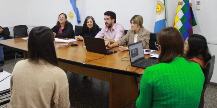 FINALIZÓ CURSO DE ENTORNOS ESCOLARES SALUDABLES SOBRE MANIPULACIÓN DE ALIMENTOS