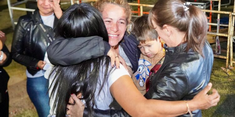 QUITILIPI: LA VICEGOBERNADORA SCHNEIDER ACOMPAÑÓ El PRIMER SORTEO PÚBLICO DE VIVIENDAS