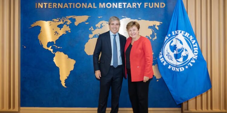 El FMI presiona para que el Presupuesto 2026 consolide el equilibrio fiscal