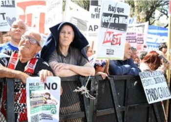 Multitudinaria Marcha Universitaria contra los vetos de Milei al financiamiento educativo