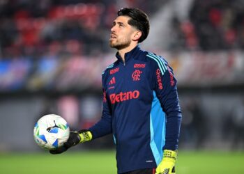 Agustín rossi, héroe de flamengo: la atajada histórica en penales elimina a estudiantes y sella el cruce argentino en semifinales