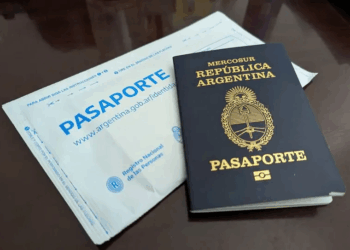 Solicitan a Miles de Argentinos Devolver Pasaportes por Falla Crítica de Seguridad