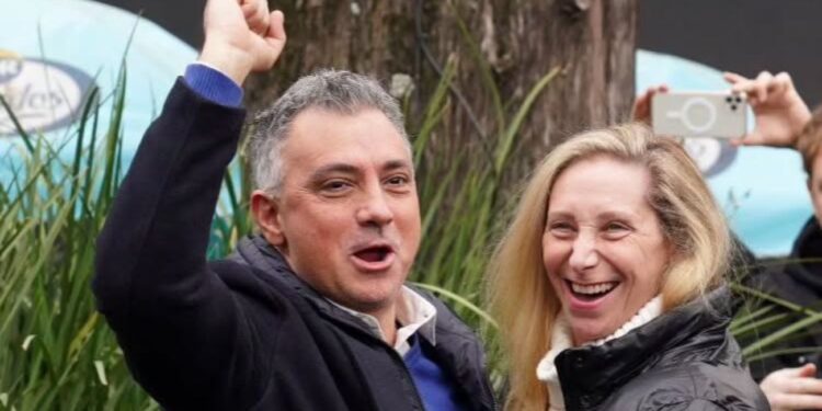 Kicillof y los intendentes se consolidan como ganadores; el «efecto Milei» se diluye en Buenos Aires