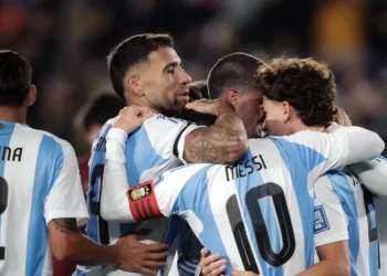 Como Messi, Otamendi confirmó que jugó su último partido con la Selección en Argentina