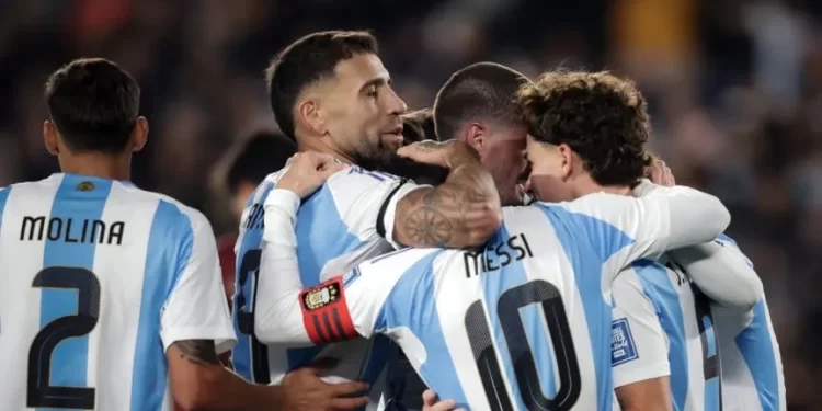 Como Messi, Otamendi confirmó que jugó su último partido con la Selección en Argentina