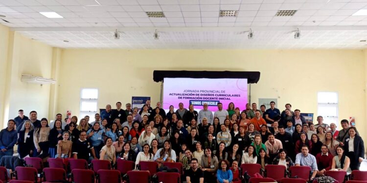 JORNADA PROVINCIAL DE ACTUALIZACIÓN DE LOS DISEÑOS CURRICULARES DE FORMACIÓN DOCENTE INICIAL