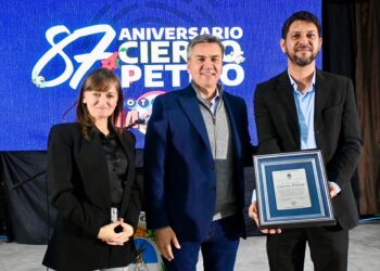 EL GOBERNADOR ZDERO ACOMPAÑÓ EL 87º ANIVERSARIO DE CIERVO PETISO