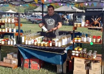 LA MIEL CHAQUEÑA EN LA CIMA DEL PAÍS: 5 MEDALLAS PARA EL CHACO, EN EL CONCURSO NACIONAL DE HIDROMIEL