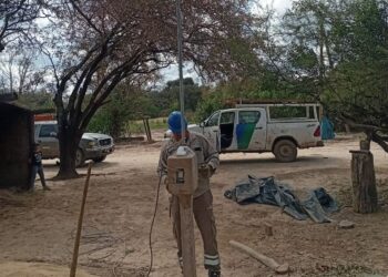 HISTÓRICA CONEXIÓN A LA RED ELÉCTRICA EN EL PARAJE LA ARMONÍA Y EL PARQUE NACIONAL EL IMPENETRABLE