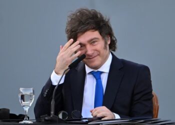 HORAS DECISIVAS EN EL GOBIERNO: ESPECTRO DE NARCOTRÁFICO AMENAZA CANDIDATURA DE ESPERT PERO MILEI SOSTIENE SU RESPALDO