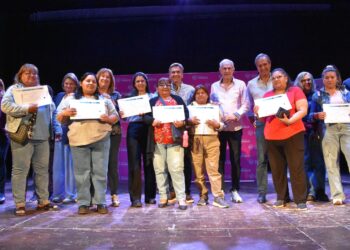 TRANQUILIDAD, SEGURIDAD Y FUTURO: FAMILIAS RESISTENCIANAS YA CUENTAN CON SU CERTIFICADO DEL RUBH