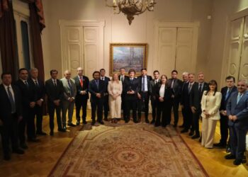 MILEI CONSOLIDA UNIDAD CON GOBERNADORES Y ACELERA AGENDA LEGISLATIVA CLAVE: PRESUPUESTO 2026 EN LA MIRA