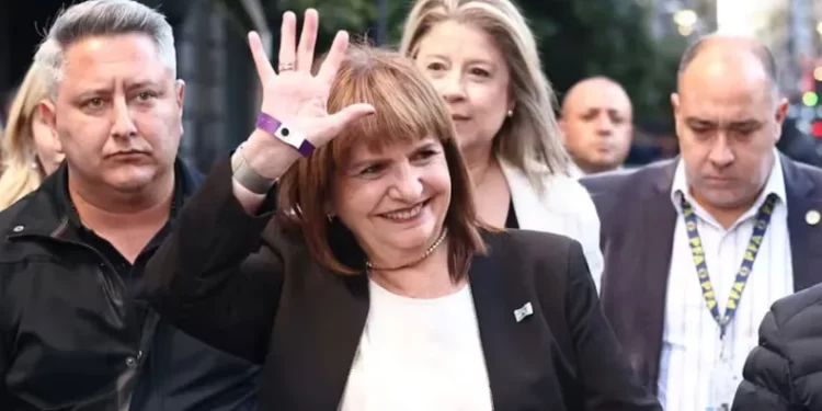 ARROLLADORA VICTORIA DE LLA+CAMBIA MENDOZA EN LAS LEGISLATIVAS