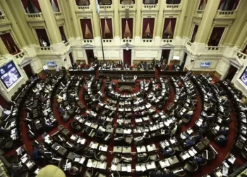 ARROLLADORA VICTORIA DE LLA+CAMBIA MENDOZA EN LAS LEGISLATIVAS