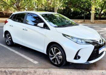 Persecución en Chaco: Robo de Vehículo Culmina en Choque y Vuelco con Tres Detenidos